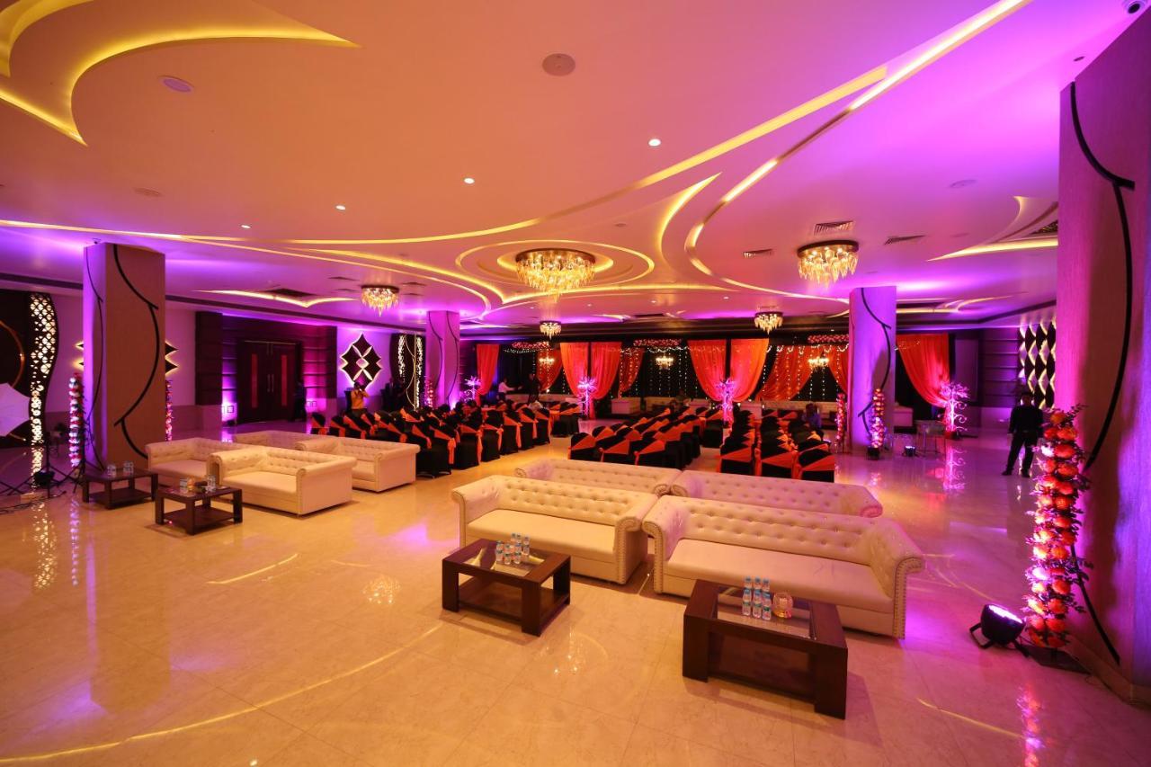Hotel Prince Viraj จาบัลปูร์ ภายนอก รูปภาพ