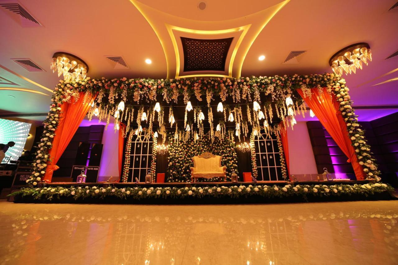 Hotel Prince Viraj จาบัลปูร์ ภายนอก รูปภาพ