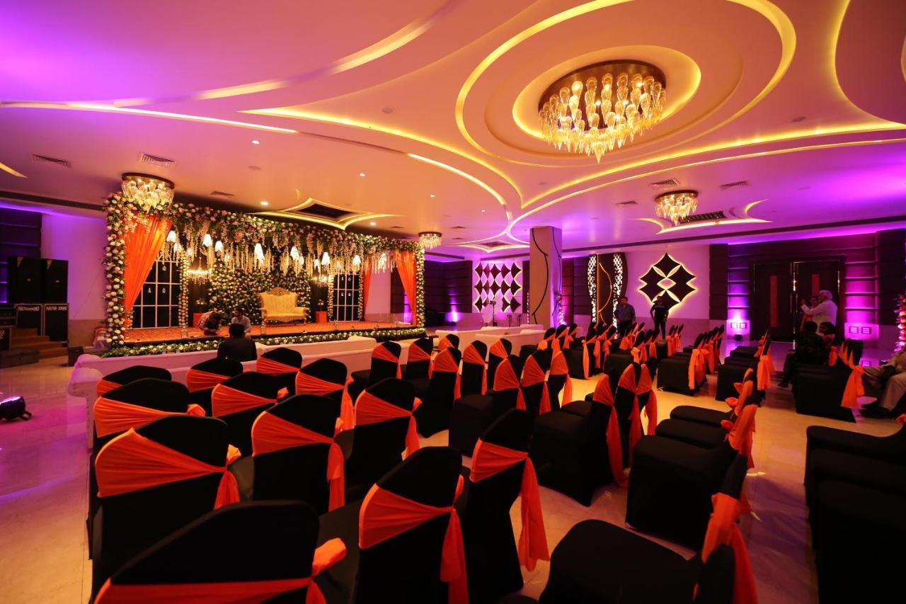 Hotel Prince Viraj จาบัลปูร์ ภายนอก รูปภาพ