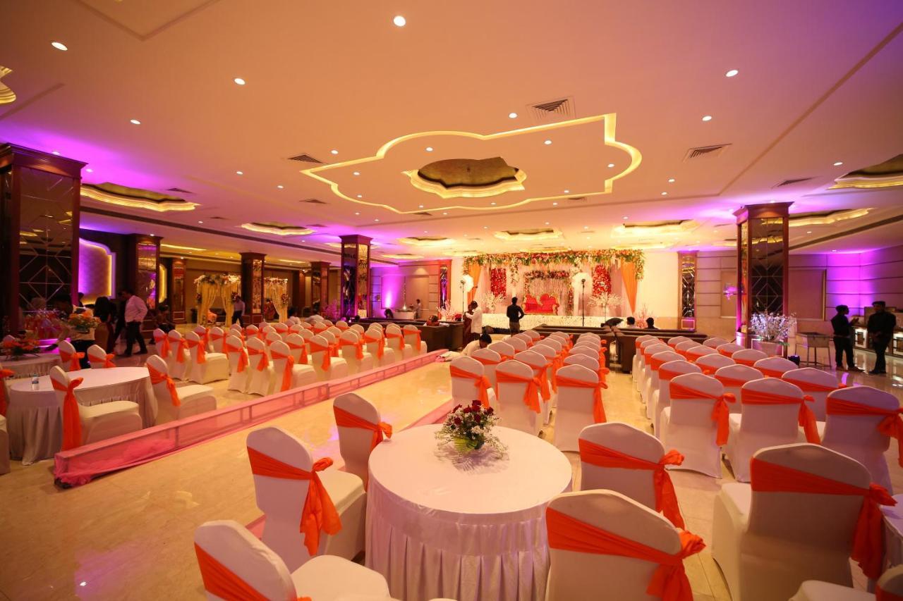 Hotel Prince Viraj จาบัลปูร์ ภายนอก รูปภาพ