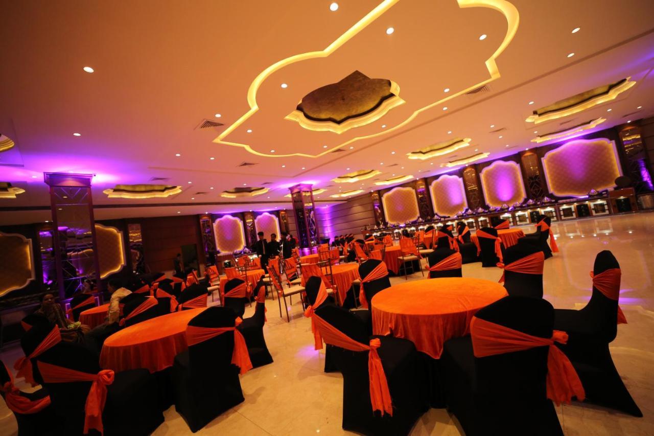 Hotel Prince Viraj จาบัลปูร์ ภายนอก รูปภาพ