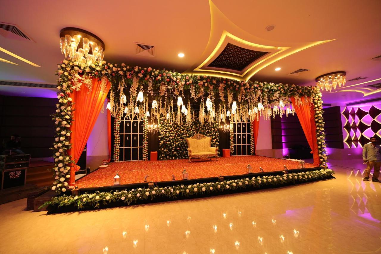 Hotel Prince Viraj จาบัลปูร์ ภายนอก รูปภาพ