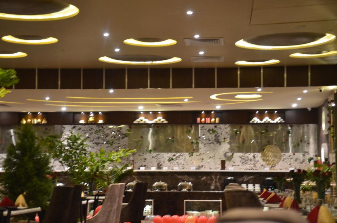 Hotel Prince Viraj จาบัลปูร์ ภายนอก รูปภาพ