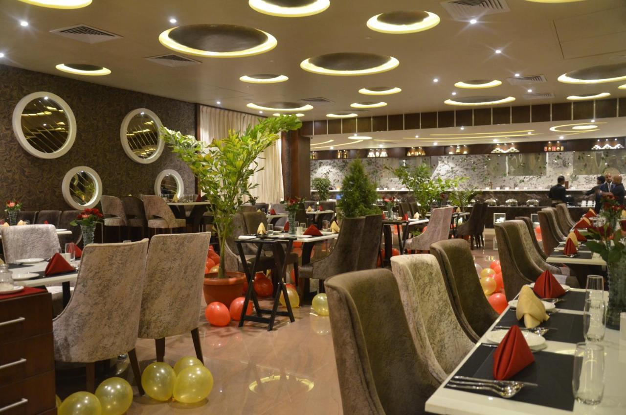 Hotel Prince Viraj จาบัลปูร์ ภายนอก รูปภาพ